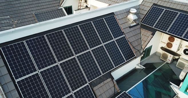 Solar Roofs vs Metal Roofs Singapore Comparison